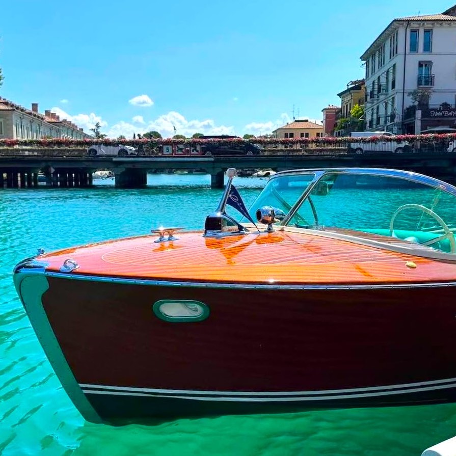 Vintage Riva Ariston available for private charter experiences on Lake Garda, Italy